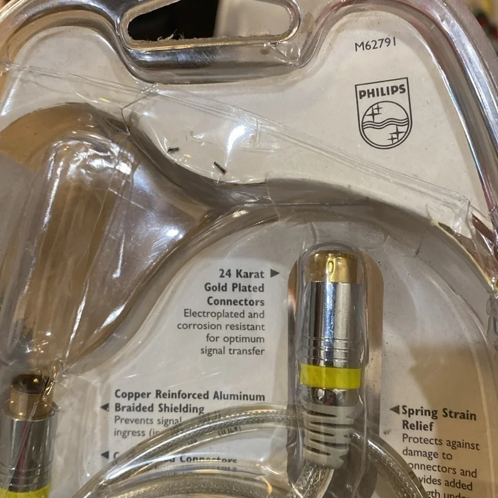 S-Video Cable NWT - Picture 8 of 9